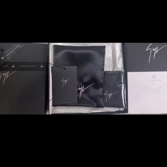 giuseppe zanotti NEW gold leather logo buckle belt - Picture 5 of 5